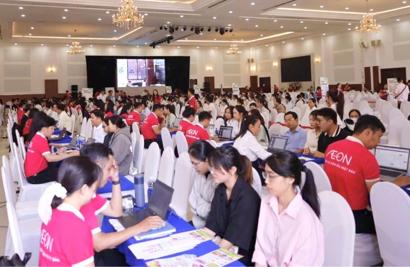 Ngày hội tuyển dụng AEON Tân An thu hút hàng nghìn ứng viên