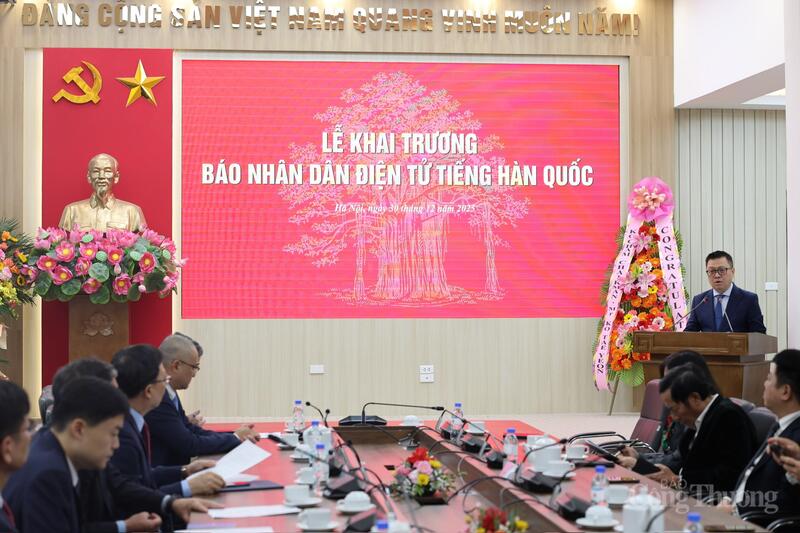 Lễ ra mắt trang Nhân Dân điện tử tiếng Hàn Quốc. Ảnh: Quỳnh Trang