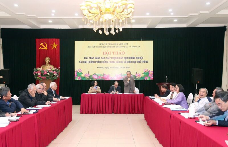 Hội Cựu giáo chức cơ quan Bộ Giáo dục và Đào tạo tổ chức hội thảo giải pháp nâng cao chất lượng giáo dục hướng nghiệp và định hướng phân luồng trong các cơ sở giáo dục. Ảnh: Bộ Giáo dục và Đào tạo