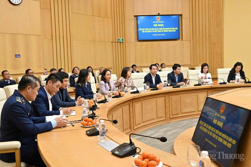 Dự hội nghị có đại diện các Cục, Vụ, toàn thể công chức, người lao động thuộc Cục