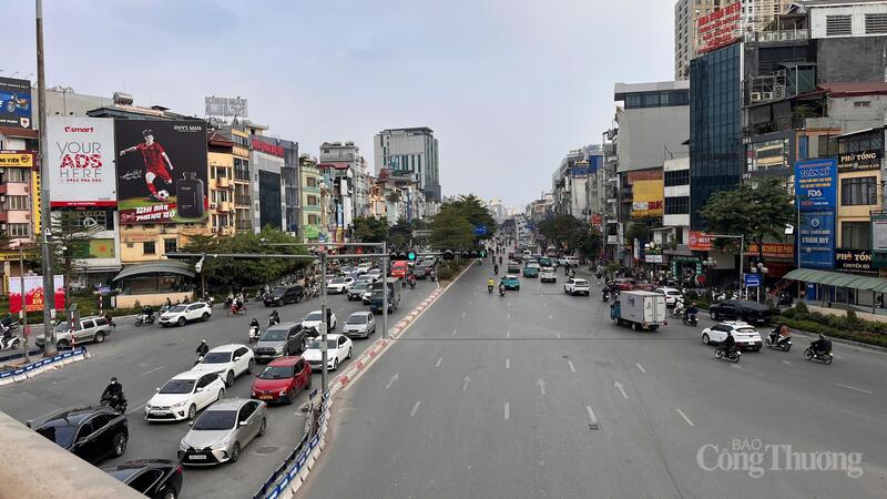 Hướng lưu thông về Ngã Tư Sở qua trục Nguyễn Trãi cơ bản thông thoáng, chỉ xảy ra ùn tắc cục bộ vào một số thời điểm.