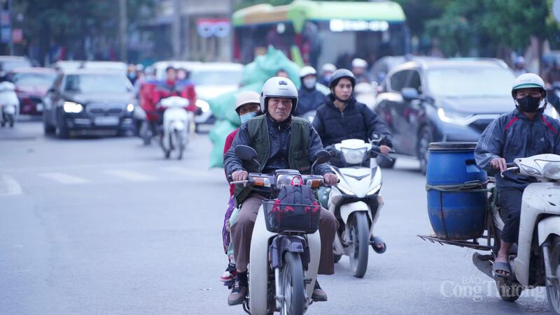 Giao thông Hà Nội ra sao trong ngày làm việc cuối cùng năm 2025?  - 15
