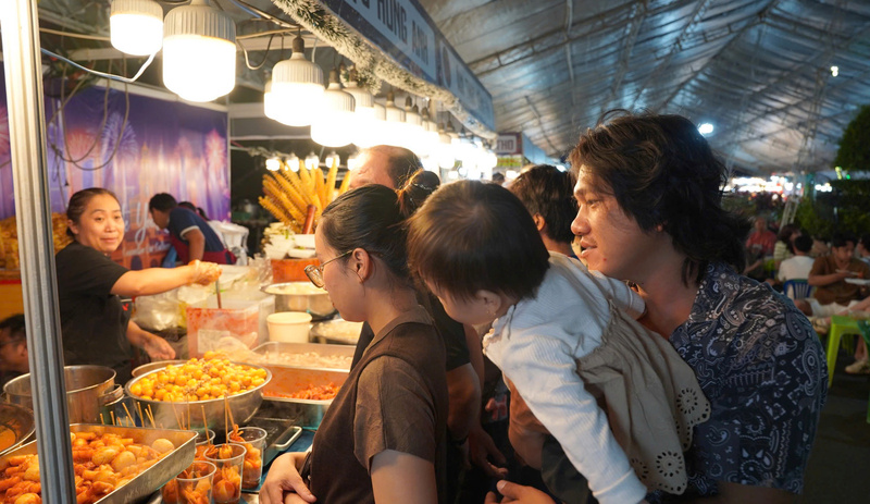 Khu du lịch, vui chơi TP. Hồ Chí Minh sôi động dịp tết Dương lịch 2026 - 3