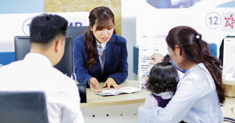 Kênh phân phối bảo hiểm qua ngân hàng đang âm thầm trở lại đường đua. Ảnh: Nguyễn Nam