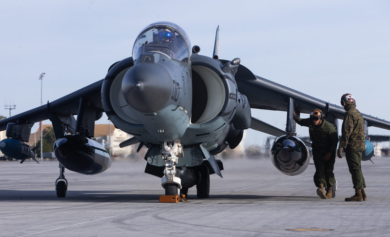 Với khả năng cất cánh thẳng đứng và phản ứng nhanh, AV-8B Harrier II tạo ra lợi thế chiến thuật bền bỉ, ít được chú ý nhưng khó thay thế trên chiến trường. Ảnh: Army Recognition