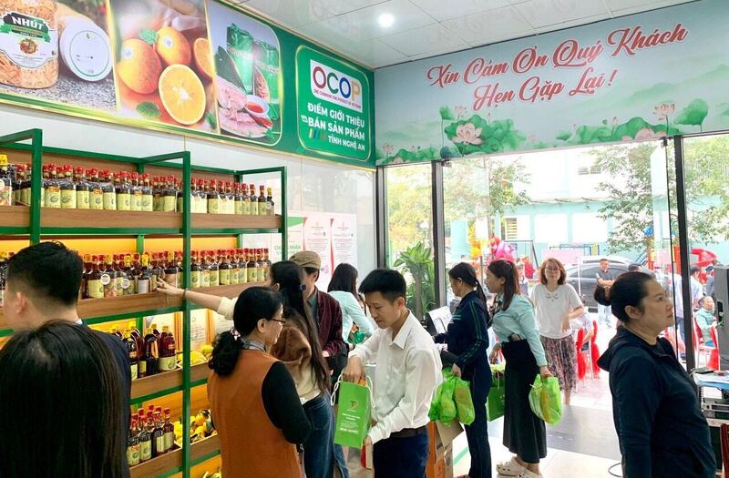 Nghệ An là tỉnh đứng thứ 2 cả nước về sản phẩm OCOP đạt hạng sao được công nhận. Ảnh: Mai Liễu