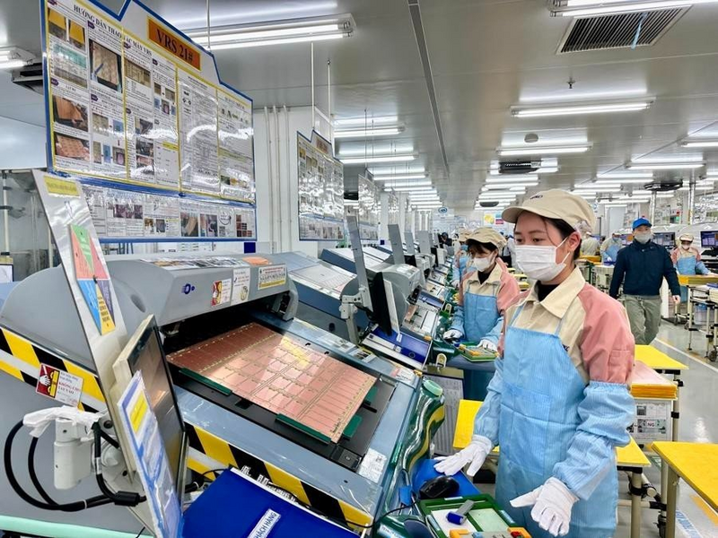 Tính chung năm 2025, cả nước có 195,1 nghìn doanh nghiệp đăng ký thành lập mới với tổng số vốn đăng ký là 1.919,2 nghìn tỷ đồng và tổng số lao động đăng ký là 1.151,4 nghìn lao động, tăng 24,1% về số doanh nghiệp. Ảnh minh họa.