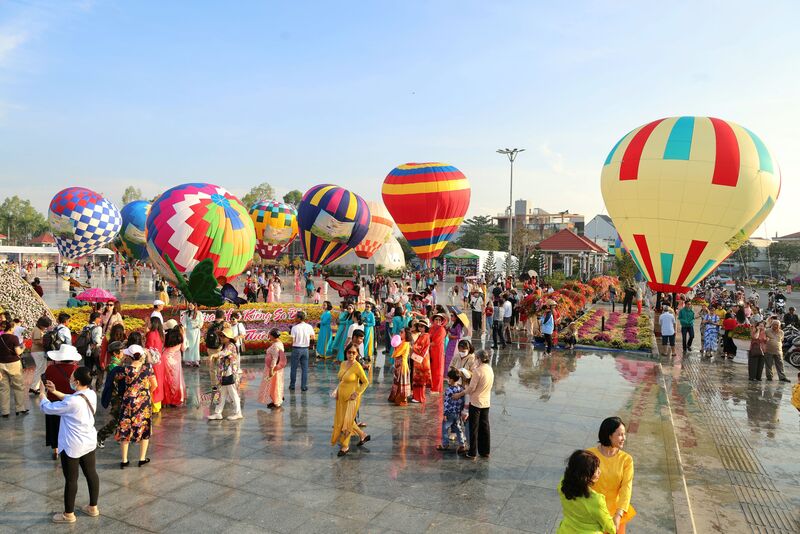 Tỉnh Đồng Tháp ghi dấu ấn mạnh mẽ với thành công vượt kỳ vọng của Festival Hoa kiểng Sa Đéc lần thứ 2.