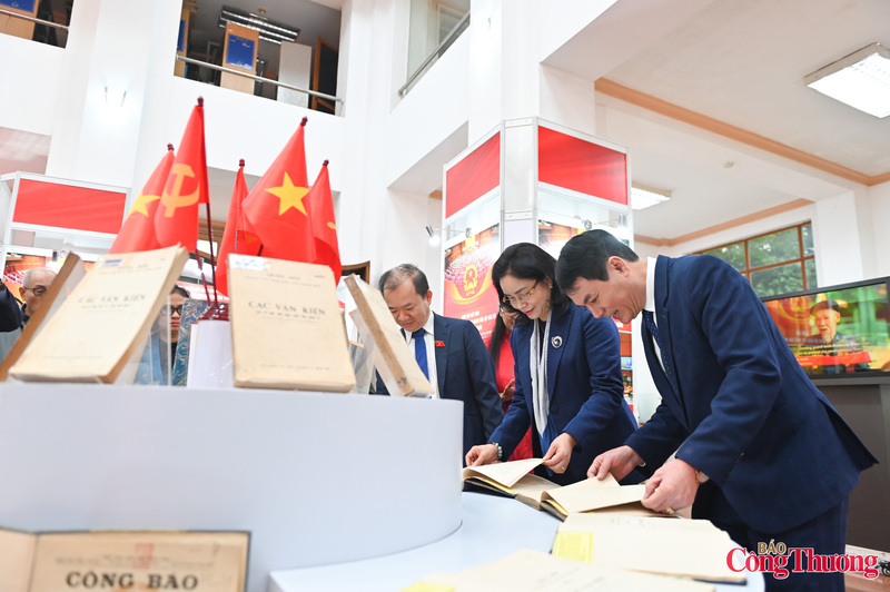 Phát biểu khai mạc triển lãm, Giám đốc Thư viện Quốc gia Việt Nam Nguyễn Xuân Dũng cho biết, xuất phát từ ý nghĩa lịch sử sâu sắc đó, triển lãm tư liệu Quốc hội Việt Nam - Hành trình 80 năm xây dựng và phát triển được tổ chức, tôn vinh những giá trị lịch sử, chính trị và pháp lý to lớn của Quốc hội Việt Nam; góp phần tuyên truyền, giáo dục truyền thống yêu nước, tinh thần dân chủ và ý thức công dân cho các tầng lớp Nhân dân, đặc biệt là thế hệ trẻ.