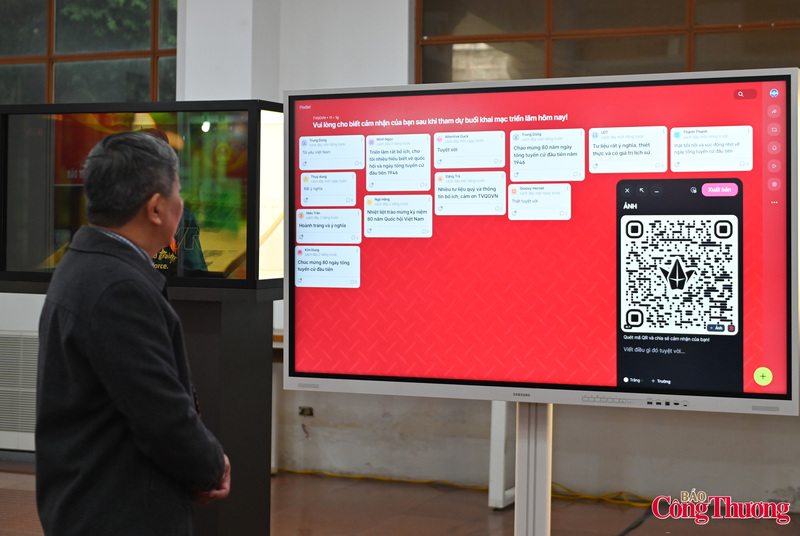 Đặc biệt tại triển lãm, thông qua việc ứng dụng các công nghệ số hiện đại, người xem có thể khám phá nội dung trưng bày theo nhiều hình thức trực quan, sinh động; tham gia các hoạt động tương tác và tra cứu thông tin một cách thuận tiện, linh hoạt.