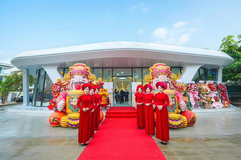 Văn phòng bán hàng và căn hộ mẫu The Meridian sở hữu thiết kế ấn tượng.