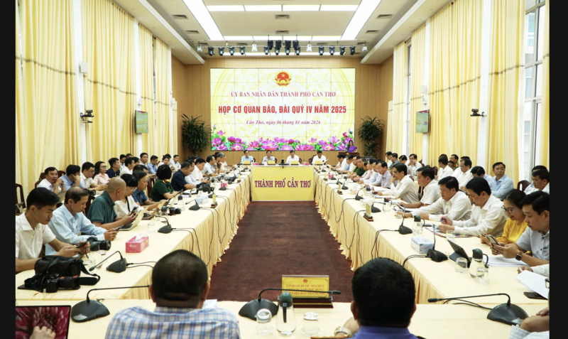 Quang cảnh buổi họp báo.