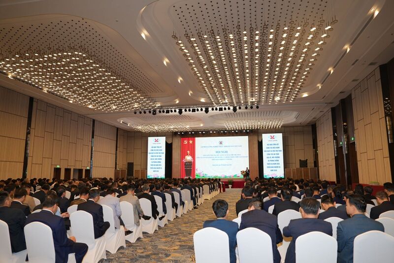 Hội nghị tổng kết công tác điều hành sản xuất, tiêu thụ than, công tác an toàn, bảo vệ môi trường và phòng chống thiên tai năm 2025.