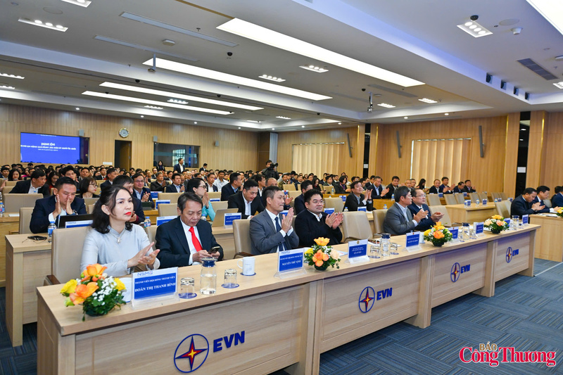 Các đại biểu đã tham dự hội nghị