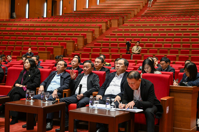 Thường trực Ban Bí thư đề nghị các cơ quan phối hợp chặt chẽ, rà soát bảo đảm hệ thống vận hành tuyệt đối an toàn. (Ảnh: Duy Linh)