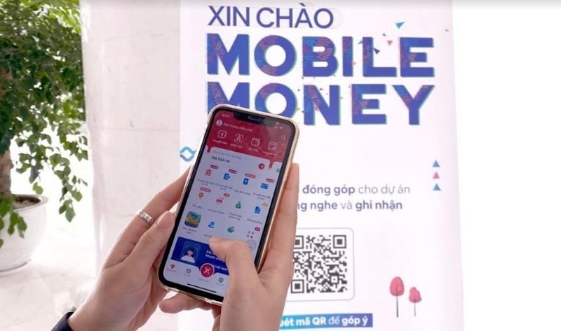 Hạn mức giao dịch tối đa qua tài khoản tiền di động của 1 khách hàng tại 1 tổ chức cung ứng là 100 triệu đồng/tháng. Ảnh minh họa