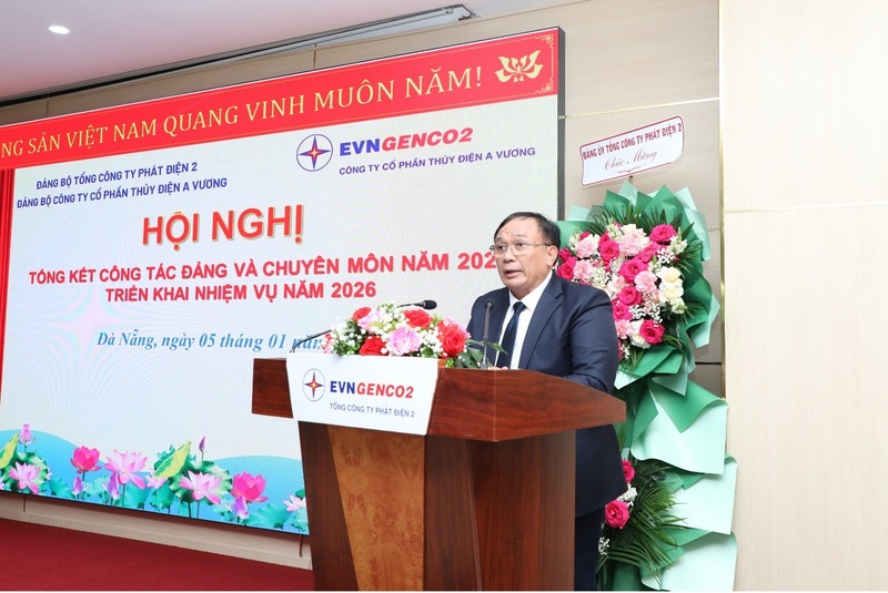 Đồng chí Trần Phú Thái, Bí thư Đảng ủy, Chủ tịch HĐQT EVNGENCO2 phát biểu chỉ đạo Hội nghị