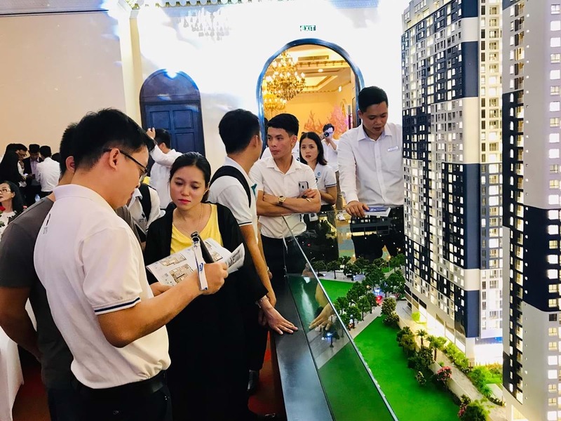 Lãi suất cho vay trong năm 2026 có thể vượt ngưỡng 10%/năm, điều này sẽ tạo sức ép lớn lên thị trường bất động sản. Ảnh: Mai Hương