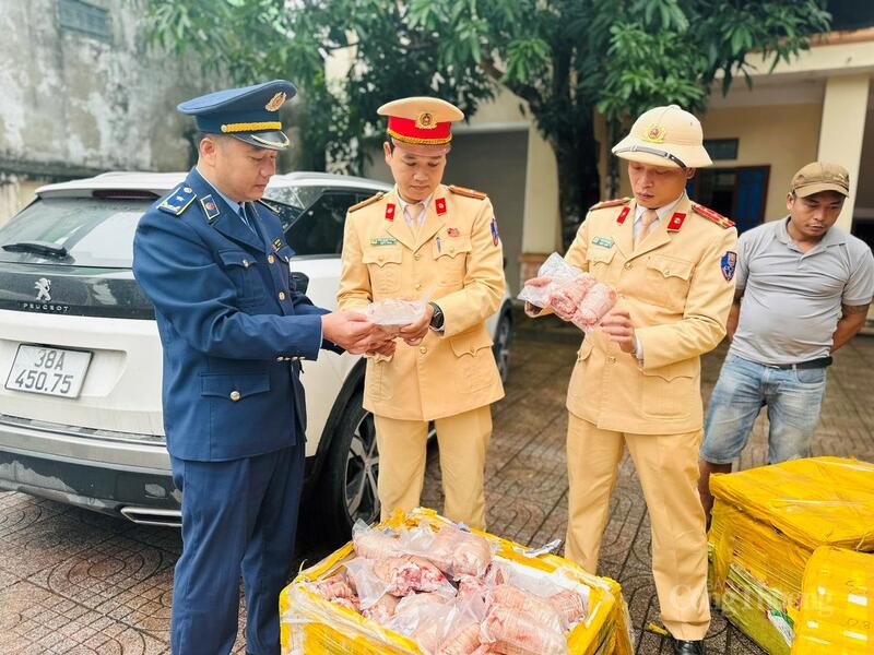 Sự phối hợp giữa các lực lượng là "gọng kìm" để trấn áp tội phạm. Ảnh: Trọng Tùng