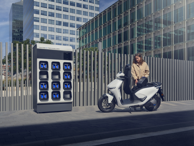 Honda Việt Nam đẩy mạnh đầu tư phát triển hạ tầng sạc và đổi pin. Ảnh: Minh Anh