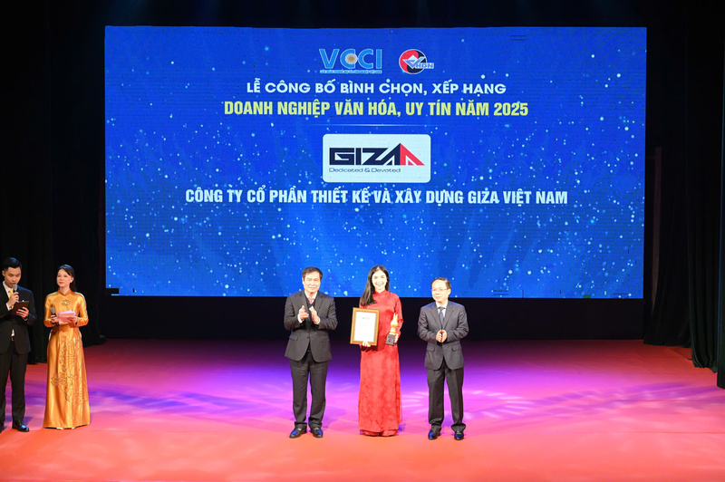 Doanh nghiệp được vinh danh tại Lễ c&ocirc;ng bố doanh nghiệp văn h&oacute;a, uy t&iacute;n năm 2025. Ảnh: BT