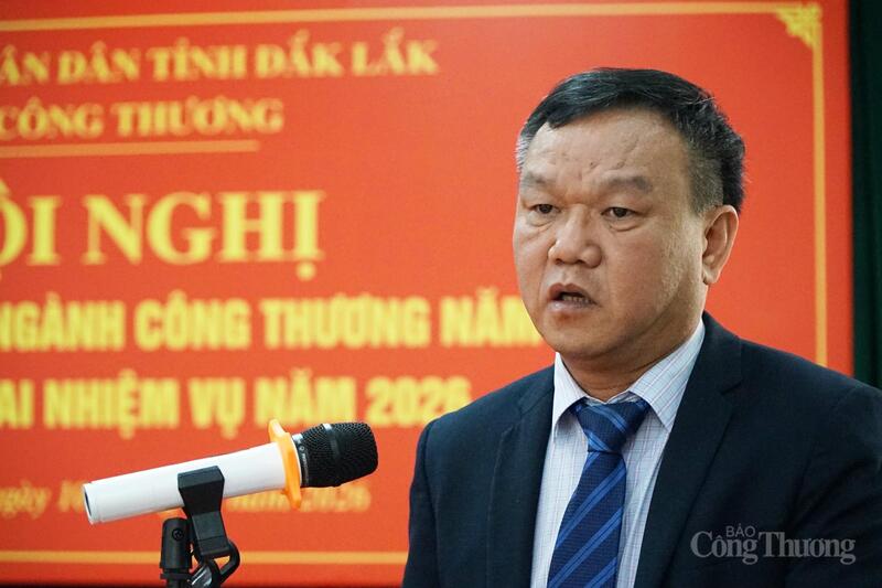 Phó Chủ tịch UBND tỉnh Đắk Lắk Đào Mỹ phát biểu chỉ đạo tại Hội nghị tổng kết công tác ngành Công Thương năm 2025 và triển khai nhiệm vụ năm 2026. Ảnh: Vũ Long