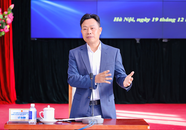 Thứ trưởng Bộ Giáo dục và Đào tạo Lê Quân tại Phiên họp của Tiểu ban Giáo dục nghề nghiệp thuộc Hội đồng Quốc gia Giáo dục và Phát triển nhân lực ngày 19/12/2025. Ảnh: Bộ GDDT