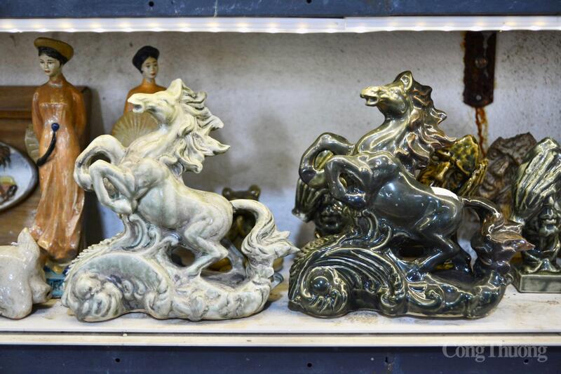 Muôn vẻ linh vật ngựa tại làng gốm Thanh Hà - 9