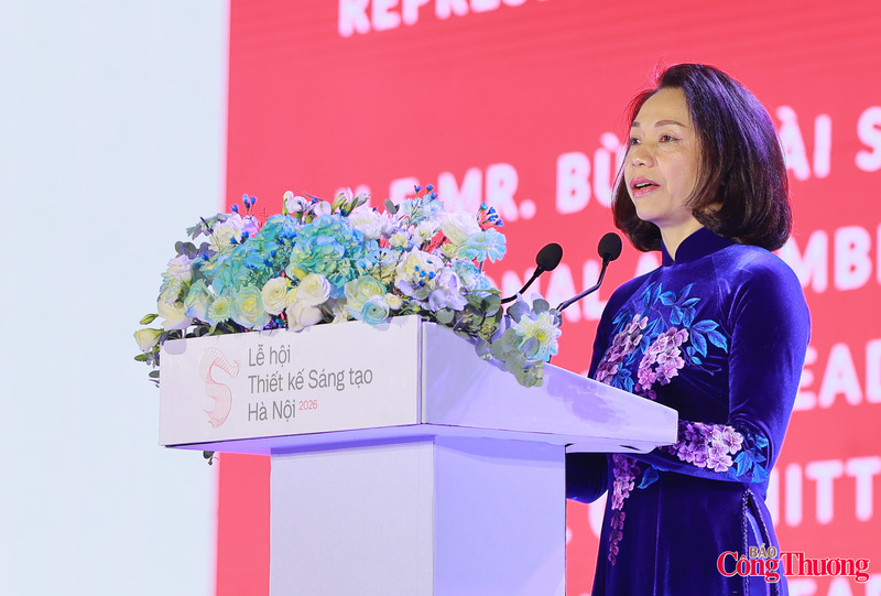 Phó Chủ tịch UBND thành phố Hà Nội Vũ Thu Hà phát biểu.