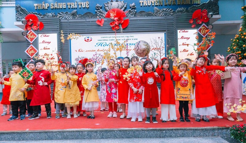 Các địa phương cho học sinh nghỉ Tết phổ biến 11-14 ngày, riêng Hà Nội tối đa chỉ 9 ngày. Ảnh minh hoạ