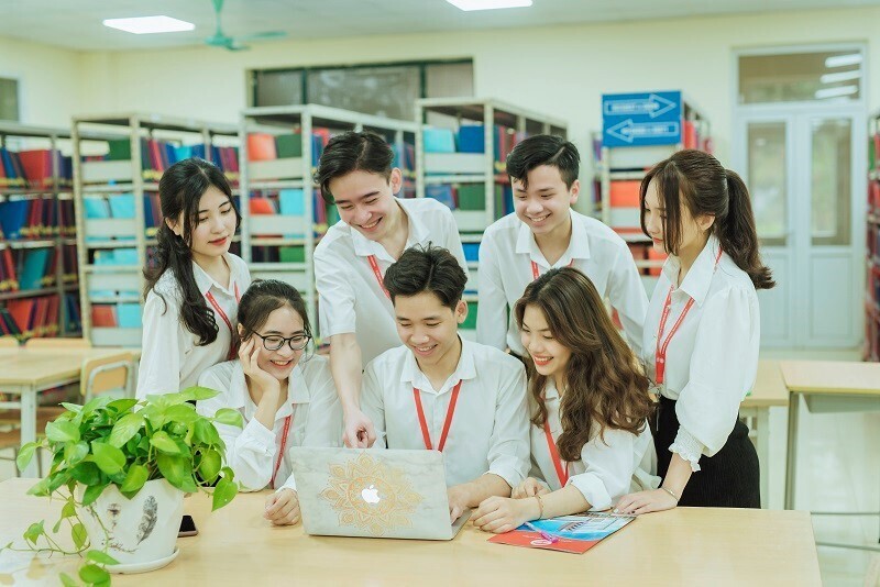 Thí sinh dự tuyển đại học năm 2026 cần chủ động theo dõi thông tin chính thức từ Bộ Giáo dục và Đào tạo cũng như các cơ sở đào tạo. Ảnh minh hoạ