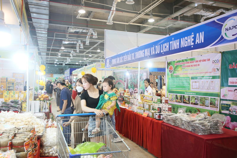 Nhiều chủ thể OCOP vẫn đang sản xuất dựa trên kinh nghiệm truyền thống. Ảnh minh hoạ