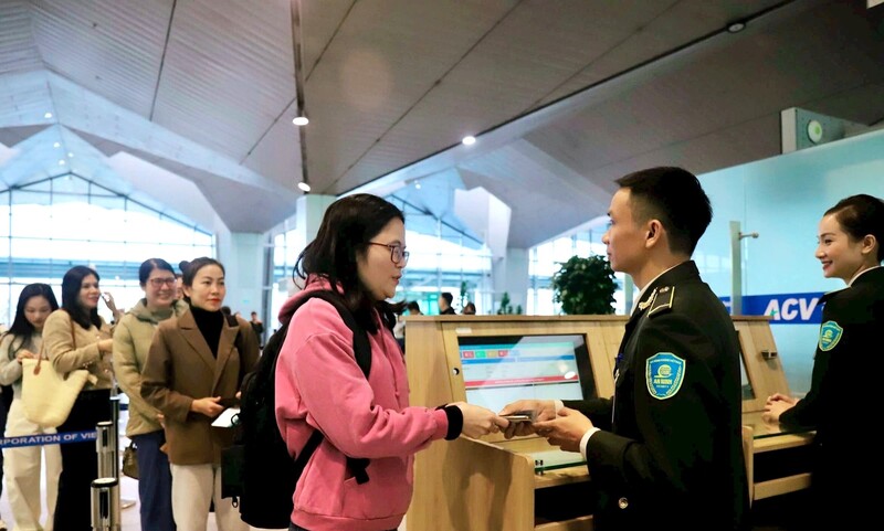 Sân bay Vinh đã sẵn sàng phục vụ hành khách dịp cao điểm. Ảnh: Mai Liễu