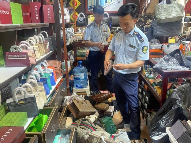 TP. Đà Nẵng triển khai cao điểm đấu tranh chống buôn lậu, gian lận thương mại, hàng giả và hàng xâm phạm sở hữu trí tuệ dịp tết Nguyên đán Bính Ngọ 2026. Ảnh: QLTT Đà Nẵng