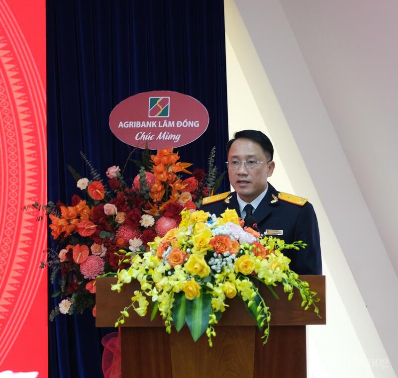 Phó Cục trưởng Cục Thuế Mai Sơn dự và phát biểu chỉ đạo hội nghị. Ảnh: Minh An