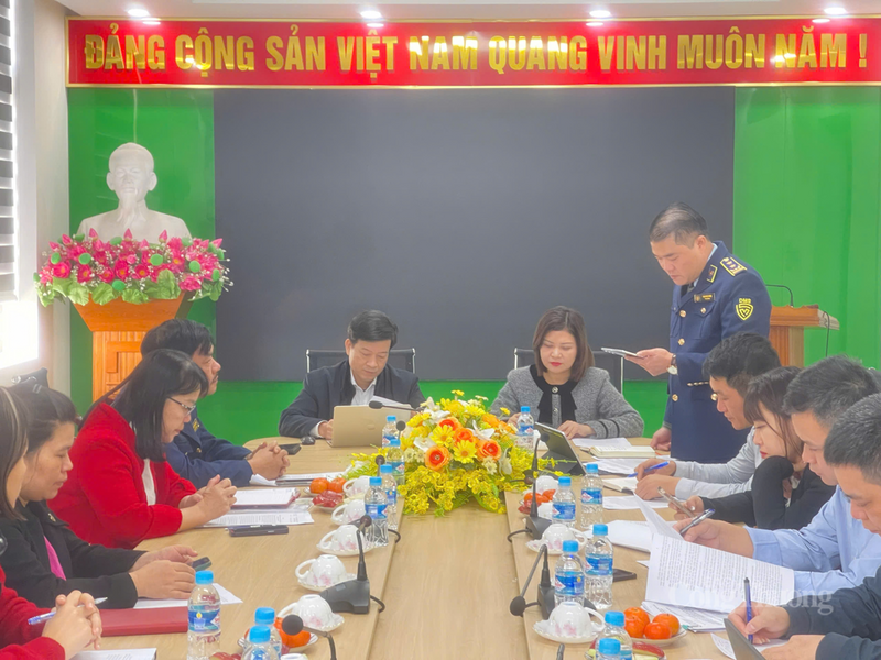 Sau khi đi thực tế, đoàn đã làm việc với Sở Công Thương Hà Tĩnh.