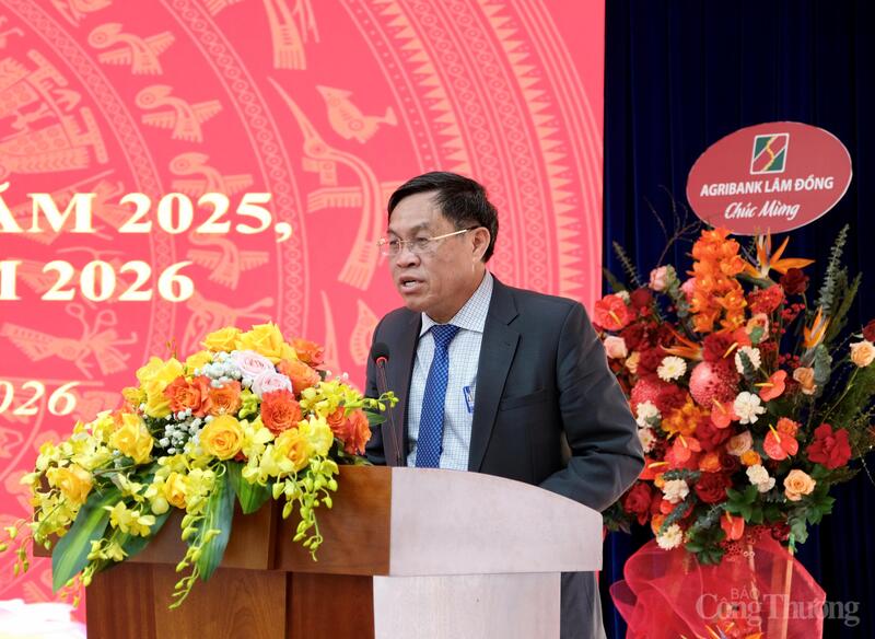 Phó Chủ tịch UBND tỉnh Lâm Đồng Võ Ngọc Hiệp phát biểu tại hội nghị. Ảnh: Minh An