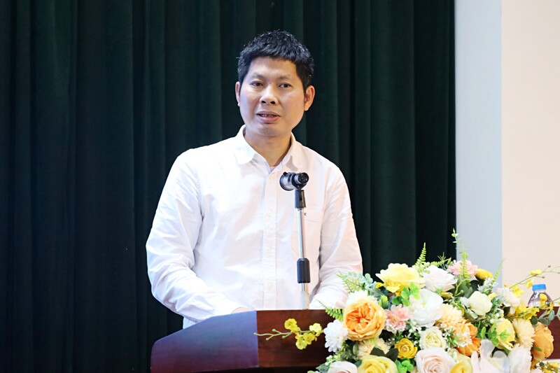 Các đại biểu tham dự đóng góp ý kiến tại hội nghị