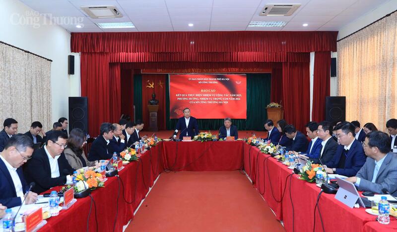 Toàn cảnh buổi làm việc. Ảnh: N.H