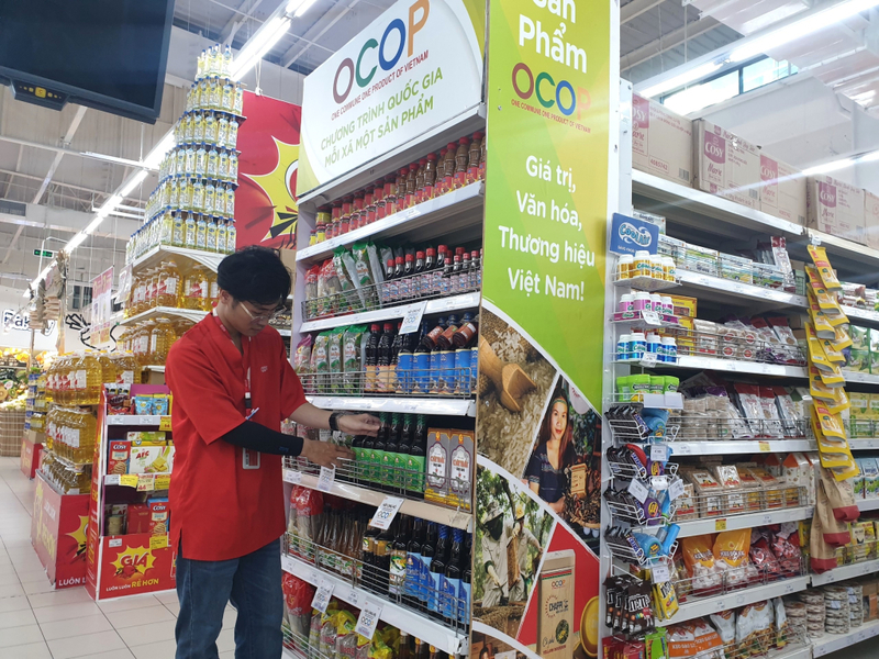 Rào cản lớn nhất của các chủ thể OCOP nhỏ lẻ không nằm ở chất lượng sản phẩm, mà ở bao bì và tính chuẩn hóa.