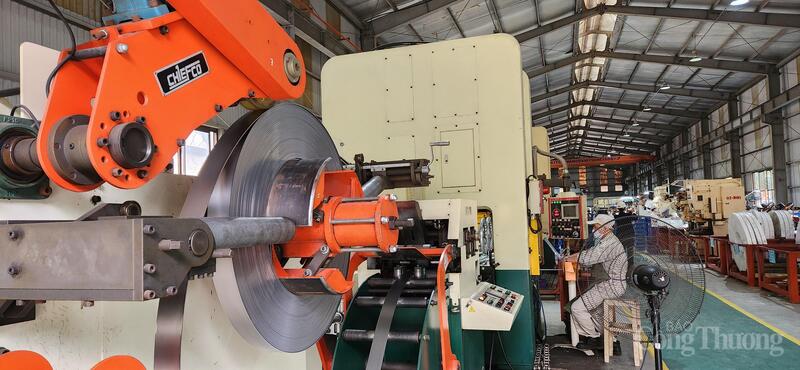 Sản xuất tại Fomeco - đơn vị thành viên của Tổng công ty Máy động lực và Máy nông nghiệp Việt Nam