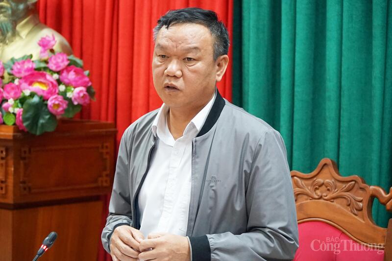 Ông Đào Mỹ - Trưởng Ban Chỉ Đạo 389 tỉnh - Phó Chủ tịch UBND tỉnh Đắk Lắk chủ trì hội nghị. Ảnh: Vũ Long