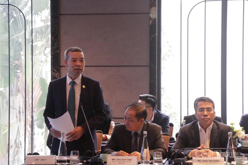 Đại diện Cục Đổi mới sáng tạo, Chuyển đổi xanh và Khuyến công trình bày tình hình hợp tác trong khuôn khổ JETP.