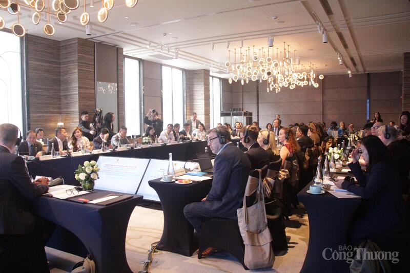 Toàn cảnh phiên họp Ban Thư ký JETP với các đối tác quốc tế thúc đẩy triển khai Tuyên bố Chính trị về Quan hệ Đối tác chuyển đổi năng lượng công bằng (JETP).