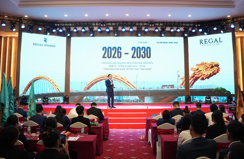 Theo Phó Tổng giám đốc Regal Group - Trần Ngọc Thái, nếu Tây Bắc là cực tăng trưởng mới của Đà Nẵng thì Regal Park View chính là biểu tượng tiên phong, hiện thực hóa khát vọng kiến tạo một giao lộ phồn vinh ngay tại cửa ngõ phía Tây Bắc thành phố.