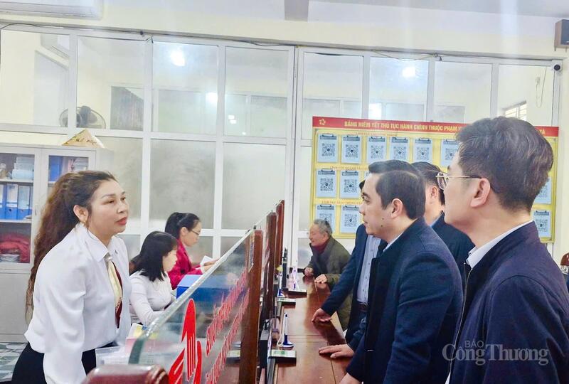 Chuyển đổi số và ứng dụng khoa học, công nghệ là một trong ba khâu đột phá nhiệm kỳ 2025 - 2030 của xã Sơn Tây. Ảnh: Phúc Sơn