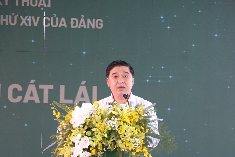 Phó Chủ tịch UBND tỉnh Đồng Nai Hồ Văn Hà phát biểu tại lễ động thổ Dự án cầu Cát Lái.