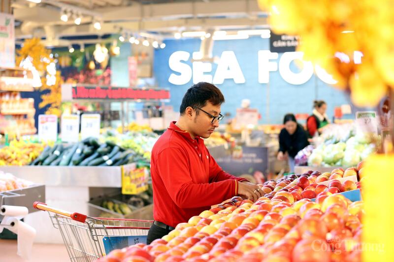 Năm 2026, tổng mức bán lẻ hàng hóa và doanh thu dịch vụ đạt khoảng 7.882 nghìn tỷ đồng, tăng khoảng 11% so với năm 2025