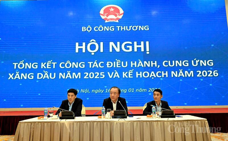 Bộ Công Thương xác định một loạt nhiệm vụ trọng tâm về kinh doanh xăng dầu trong năm 2026 (Ảnh: Cấn Dũng)