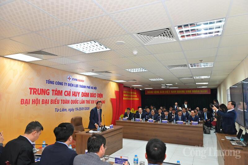 Thứ trưởng Nguyễn Hoàng Long kết luận tại cuộc họp.